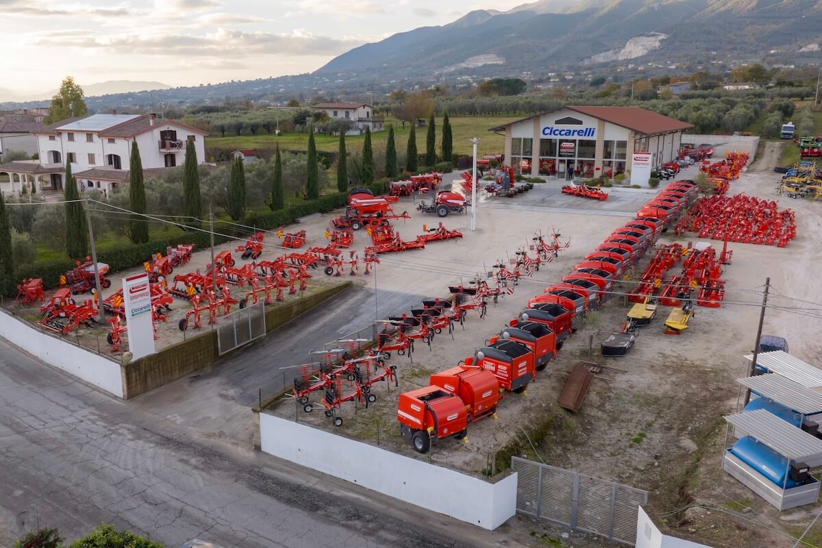 Il nuovo Full Line Store diMaschio Gaspardo in provincia di Caserta dispone di un'area complessiva di 15mila metri quadri